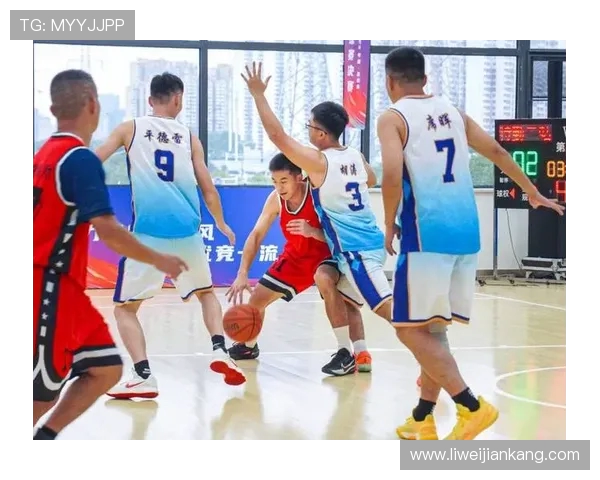 南京与无锡强强对话 展现两城篮球实力对决的精彩瞬间