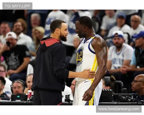 季后赛精彩对决勇士与骑士的巅峰对抗视频回顾与分析