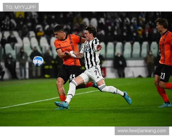 尤文图斯与巴塞罗那的激战中莫拉塔闪耀全场展现出色表现