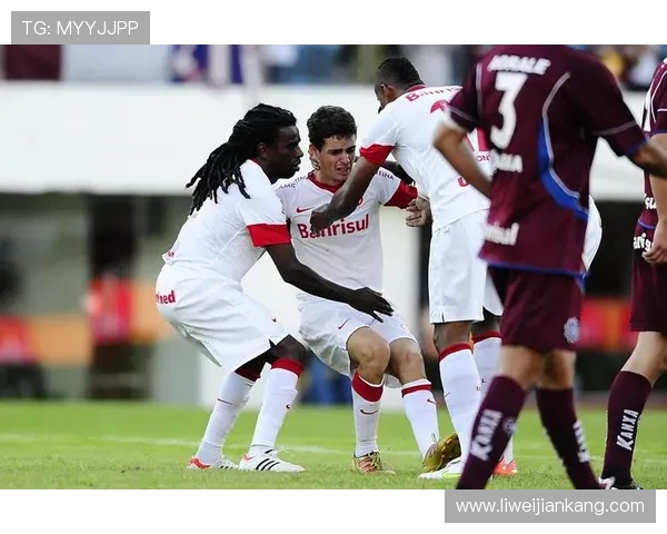 巴西国际与桑托斯激战正酣谁将赢得这场焦点对决